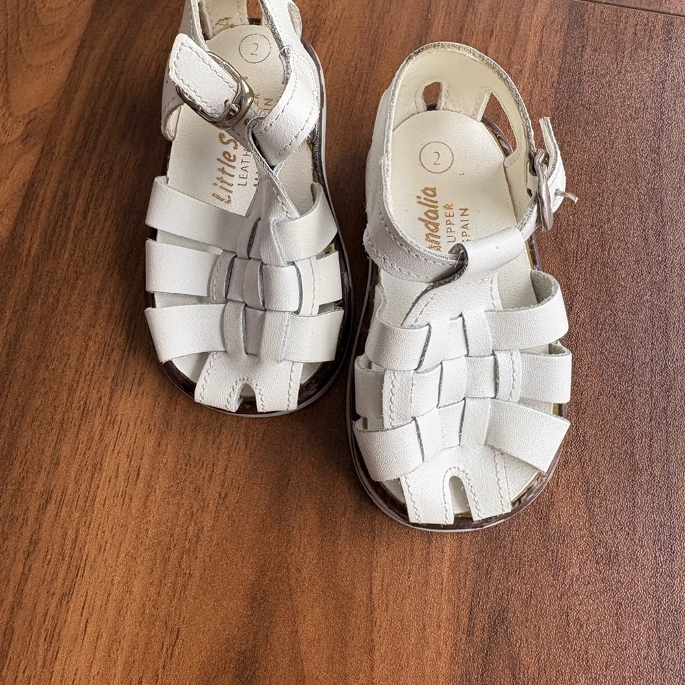 Toddler White Leather Sandals in Size 2